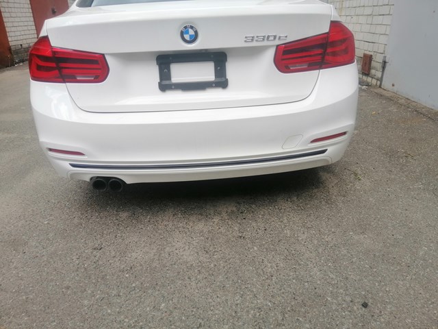 Задний бампер 15857711 BMW