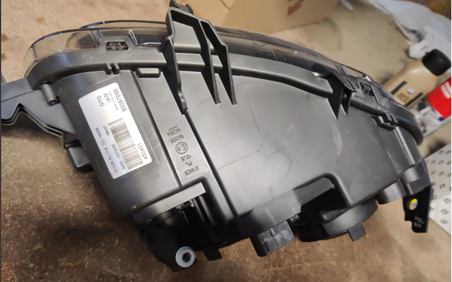VALEO 450401 Фара правая в наличии Ужгород