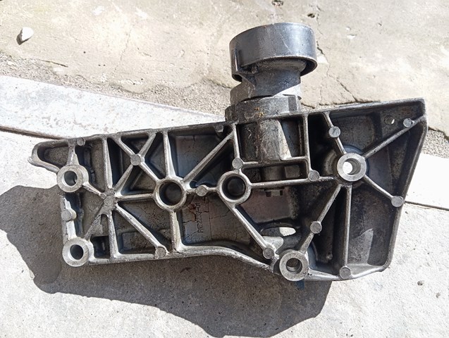 036145169G Кронштейн генератора купить Хмельницкий