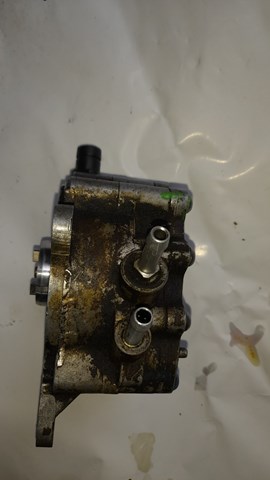 BOSCH 03G145209C Тандемный топливный насос в наличии Николаев