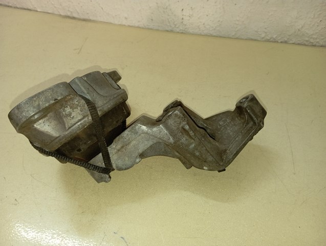 RENAULT 112100021R Подушка (опора) двигателя правая нижняя в наличии Черновцы