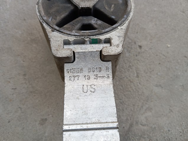RENAULT 113560010R Подушка (опора) двигателя правая верхняя в наличии Ровно
