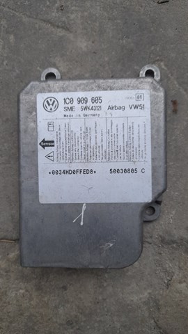 Модуль-процессор управления подушки безопасности 1C0909605 VAG