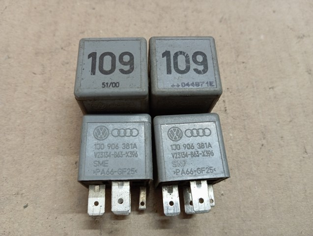 Реле электробензонасоса 1J0906381A VAG