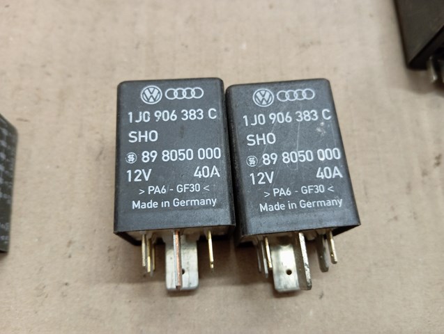 VAG 1J0906383C Реле электробензонасоса в наличии Черкассы
