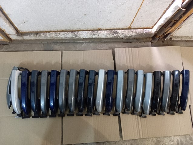 Ручка правой передней двери 3C0837206 VAG
