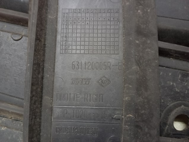 RENAULT 631120005R Накладка крыла переднего правого в наличии Черкассы