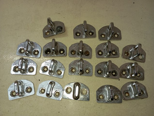 825700012R купить Черкассы