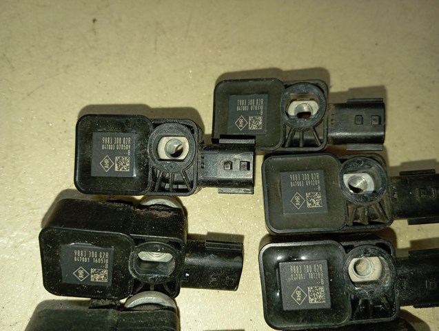 988330002R RENAULT Датчик удара купить в Харьков