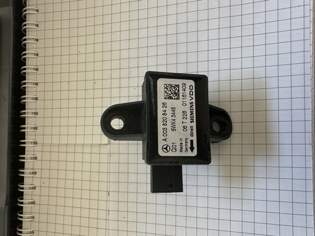 Датчик AIRBAG передний A0038208426 MERCEDES