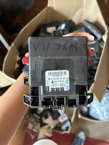 Блок управления систем комфорта A1648203785 MERCEDES