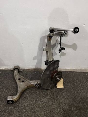Рычаг передней подвески нижний левый A1663300107 MERCEDES