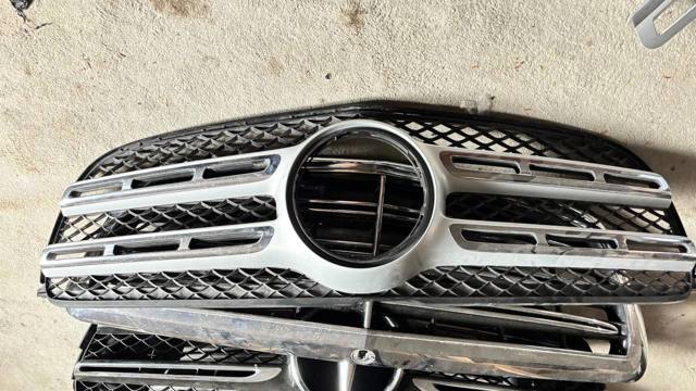 Решетка A1668880460 MERCEDES