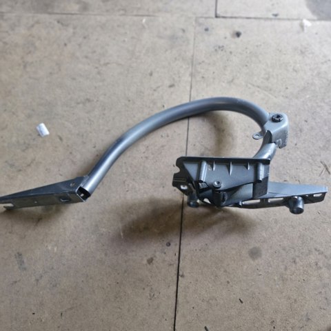 MERCEDES A2057500328 Петля крышки багажника в наличии Тернополь