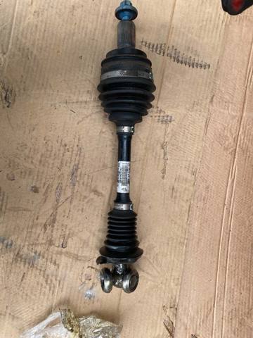 Полуось передняя, правая A2133303603 MERCEDES
