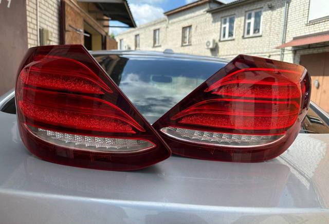 Задняя левая фара A2139067700 MERCEDES