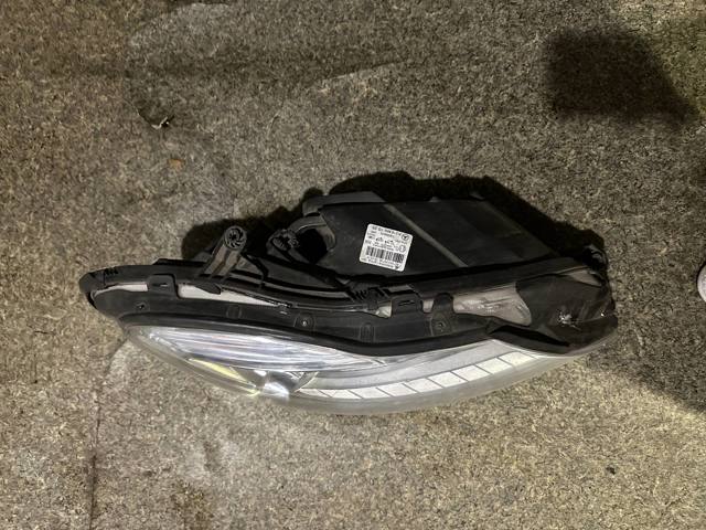 MERCEDES A2168201039 Правая фара в наличии Полтава