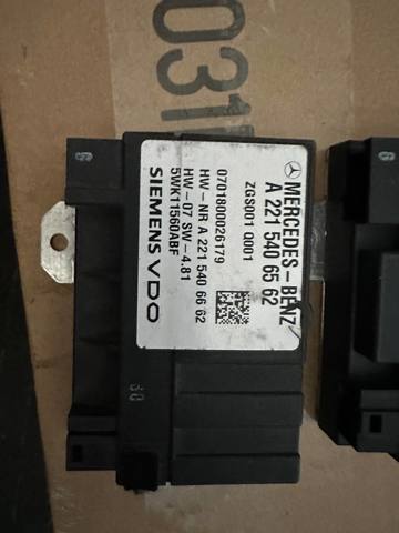 ЭБУ топливного насоса A2215406562 MERCEDES