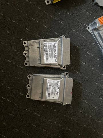 Модуль-процессор управления подушкой безопасности A2218702993 MERCEDES