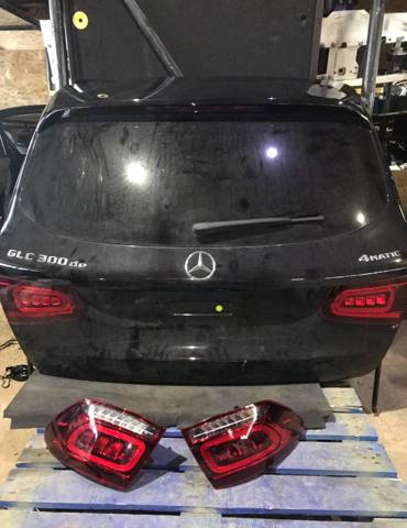 Задняя дверь A2537400305 MERCEDES