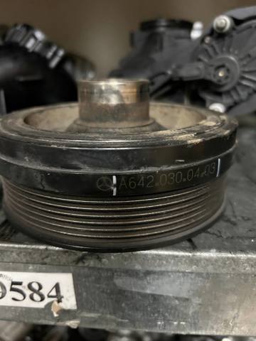 Демпфер коленвала A6420300403 MERCEDES