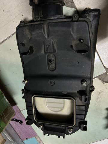  Корпус воздушного фильтра A6510901701 MERCEDES