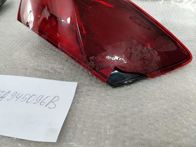 17A945096B VAG Фонарь задний правый внешний купить в Запорожье