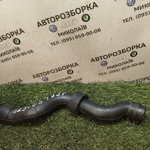 Патрубок вентиляции картерных газов 028103493P VAG