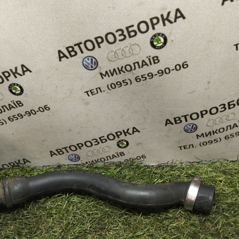VAG 028103493S Патрубок вентиляции картерных газов в наличии Украина