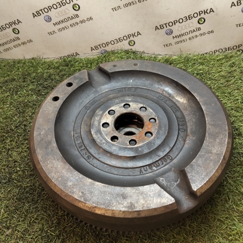 028105269B VAG Маховик купить в Ирпень
