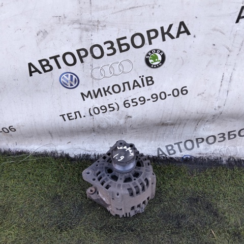 Генератор автомобильный 028903031A VAG