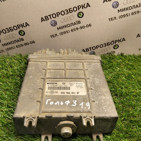 Компьютер двигателя 028906021BF VAG