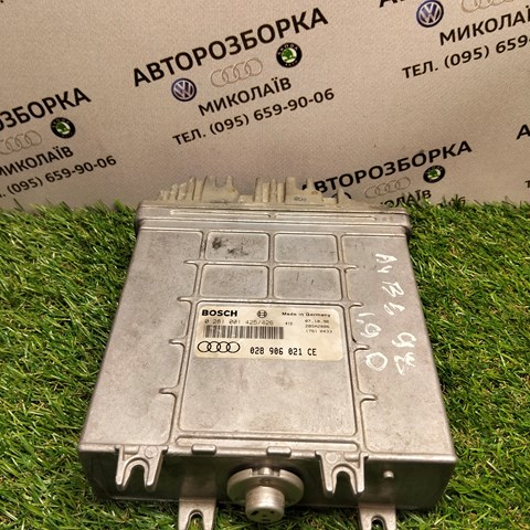 Электронный блок управления двигателем 028906021CE VAG