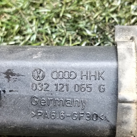 VAG 032121065G Шланг (патрубок) водяного насоса приемный в наличии Ирпень