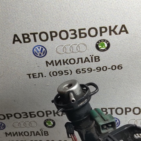 Регулятор давления в топливной рейке 037133035 VAG