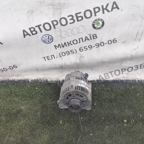 Генератор автомобиля Фольксваген Кадди 2