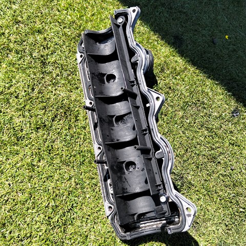 VAG 038103469E Крышка клапанная в наличии Ровно