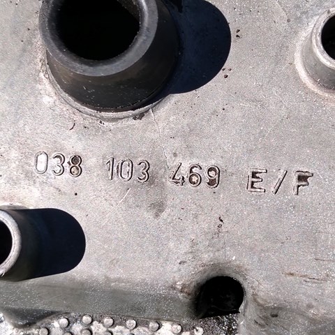 038103469E VAG Крышка клапанная купить в Сумы