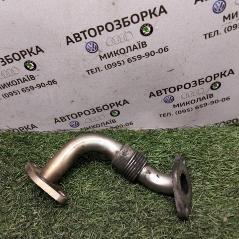 Патрубок системы рециркуляции ОГ 038131521AJ VAG
