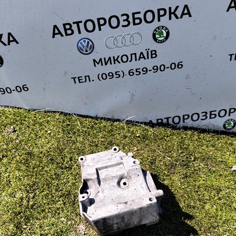 038260885B VAG купить в Кривой Рог