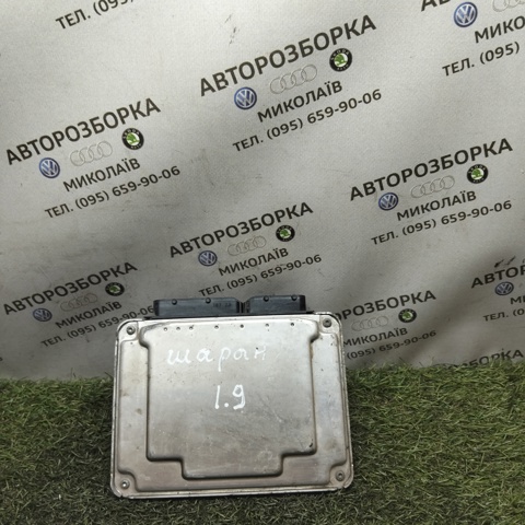 Компьютер двигателя 038906019LQ VAG
