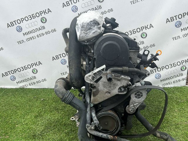 Двигатель в сборе Фольксваген Гольф PLUS V