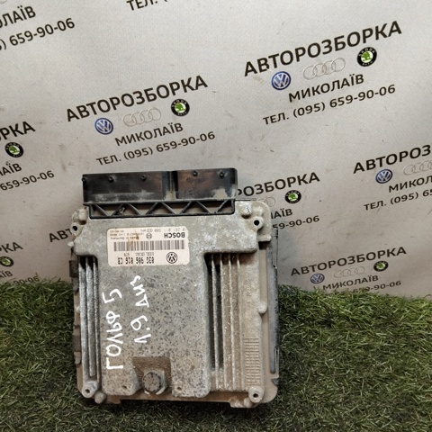 Компьютер двигателя 03G906016CB VAG