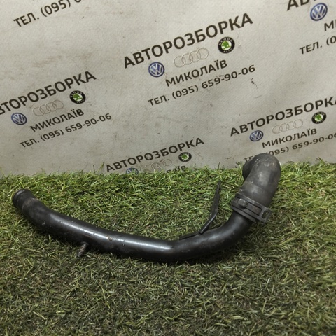 VAG 03L122157N Шланг (патрубок) системы охлаждения в наличии Киев
