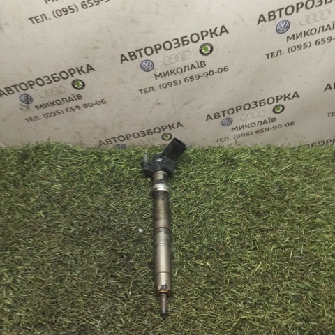 VAG 03L130277C Форсунка впрыска топлива в наличии Черновцы