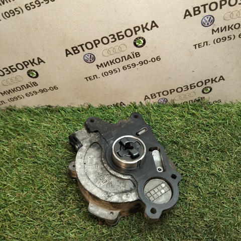Механический вакуумный насос 03L145207 VAG