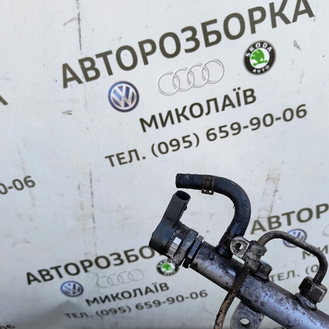 Регулятор давления топлива в топливной рейке 057130764E VAG