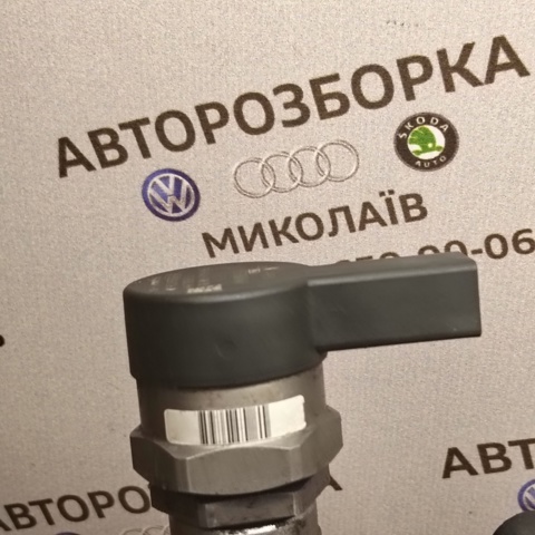 Регулятор давления топлива в топливной рейке Ауди КУ7