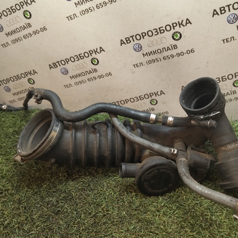 058133356A VAG Патрубок расходомера воздуха купить в Винница