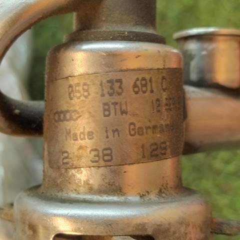 VAG 058133681C Распределитель топлива (рампа) в наличии Ирпень